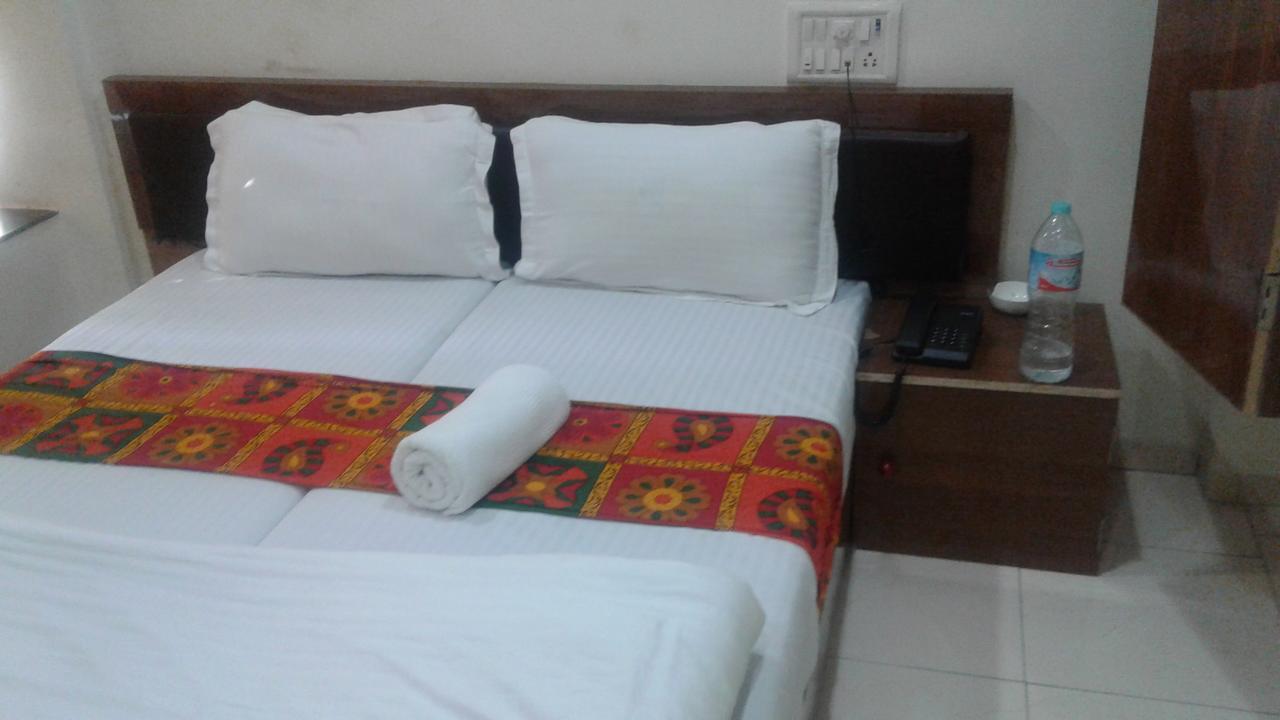Hotel Akshara Residency à Bombay Extérieur photo